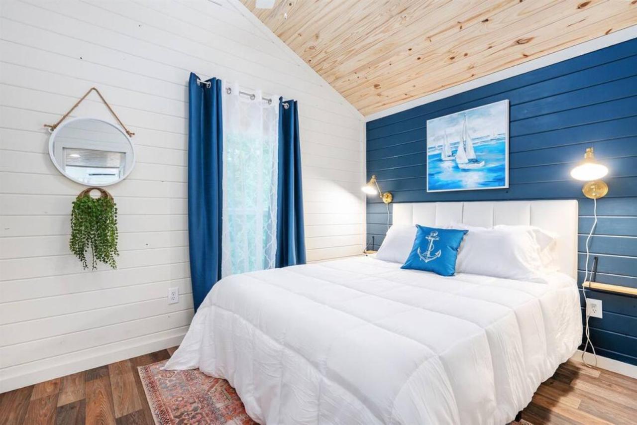 4 Heron Haus, Luxury Tiny House, Pet Friendly, Mins To Downtown Гантерсвилл Экстерьер фото