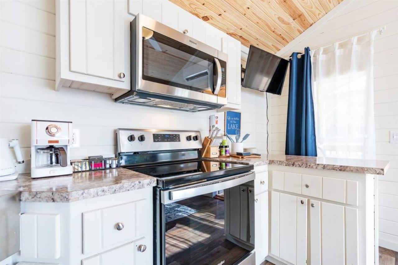 4 Heron Haus, Luxury Tiny House, Pet Friendly, Mins To Downtown Гантерсвилл Экстерьер фото