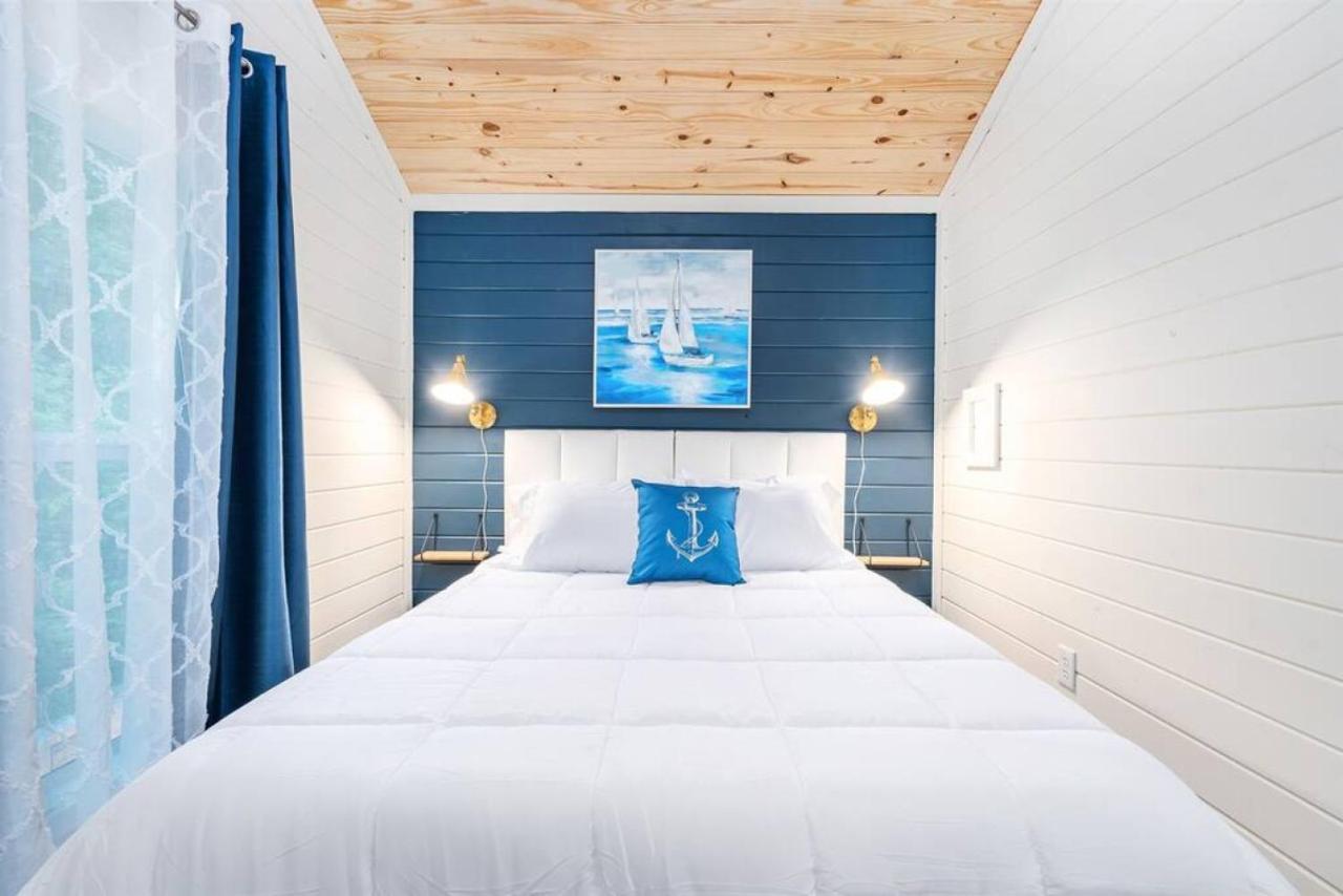 4 Heron Haus, Luxury Tiny House, Pet Friendly, Mins To Downtown Гантерсвилл Экстерьер фото